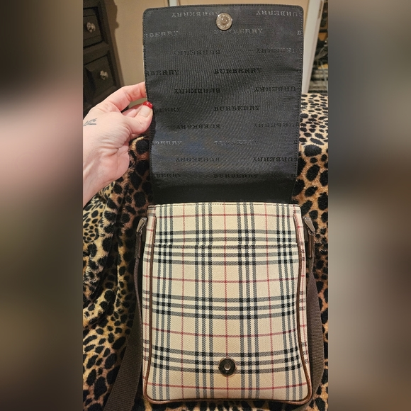 BURBERRY EUC Brown House Check Canvas Crossbody Bag Multiple colors/Beige - Picture 4 of 11